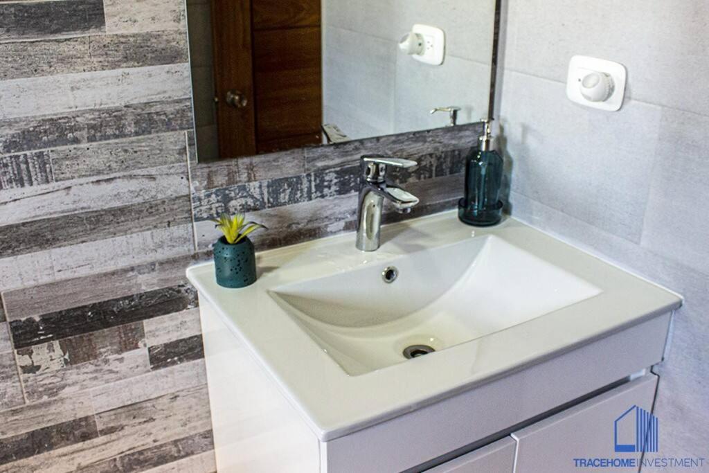 5 Star Villa Minutes From Airport And Beaches Сосуа Экстерьер фото